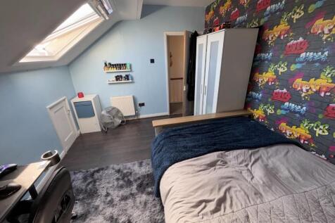 BEDROOM FIVE