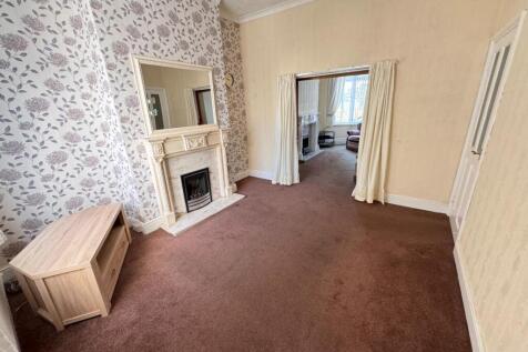 REAR RECEPTION ROOM
