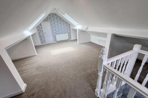 ATTIC ROOM