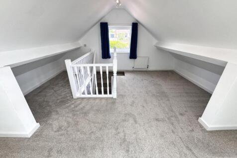 ATTIC ROOM