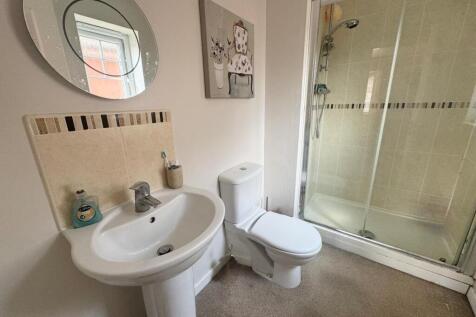 EN SUITE