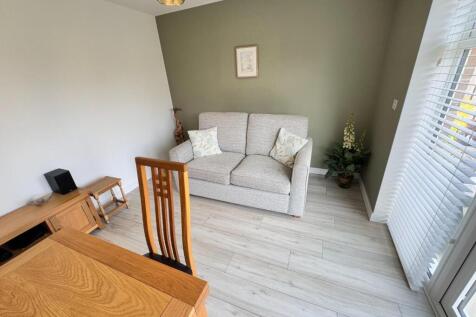KITCHEN/DINER/FAMILY ROOM