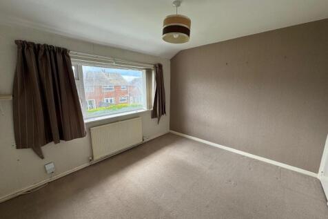 BEDROOM 2 ( REAR)