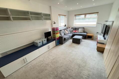 REAR RECEPTION