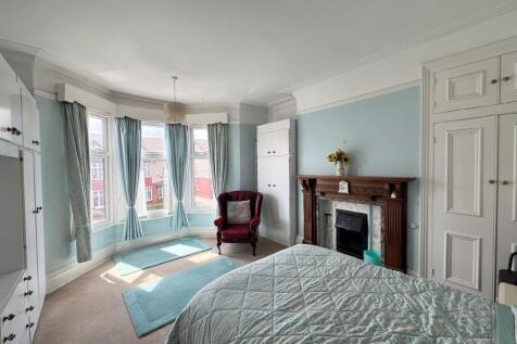 BEDROOM (FIRST FLOOR)