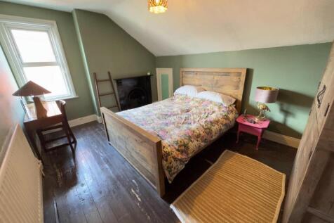 BEDROOM FIVE