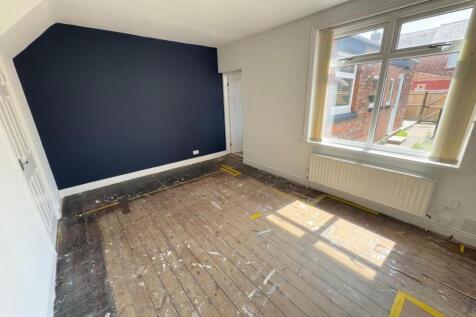 REAR RECEPTION ROOM