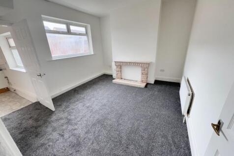 REAR RECEPTION ROOM