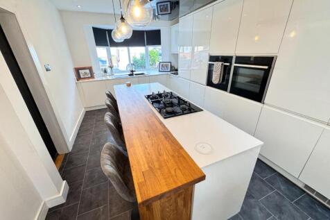 KITCHEN/DINER/BREAKFAST ROOM