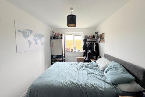BEDROOM (FIRST FLOOR)