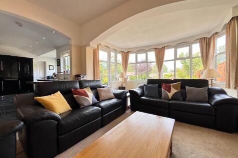 REAR RECEPTION