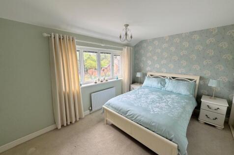 BEDROOM 2 ( REAR)