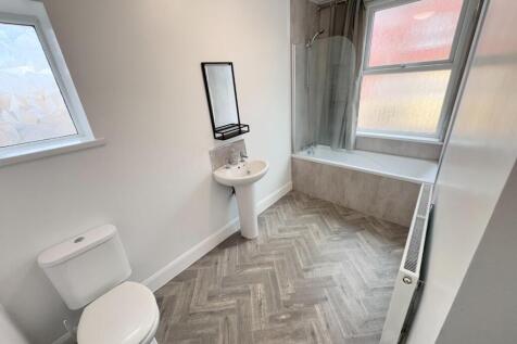 BATHROOM ONE