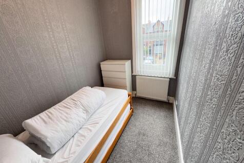 BEDROOM FIVE