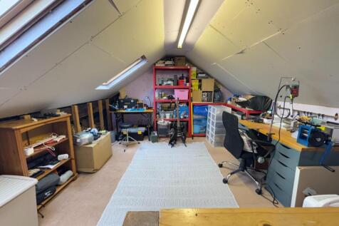 ATTIC ROOM