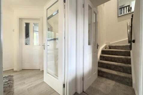 STAIRS TO THE FIRST FLOOR