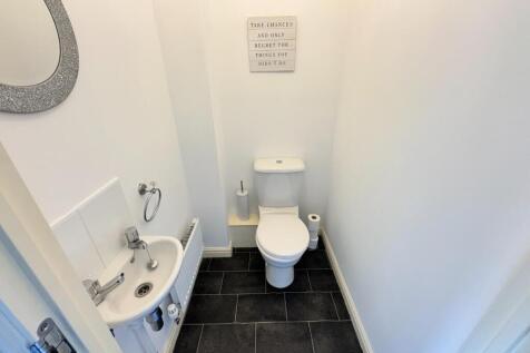 GUEST WC
