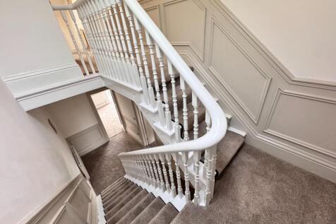 SECOND FLOOR LANDING