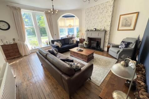 SITTING AREA