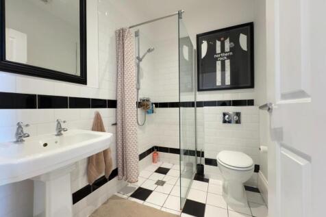 EN-SUITE BEDROOM TWO