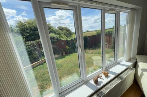 GARDEN ROOM VIEW