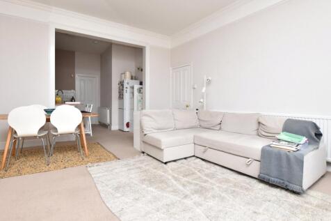 Living Room/Diner