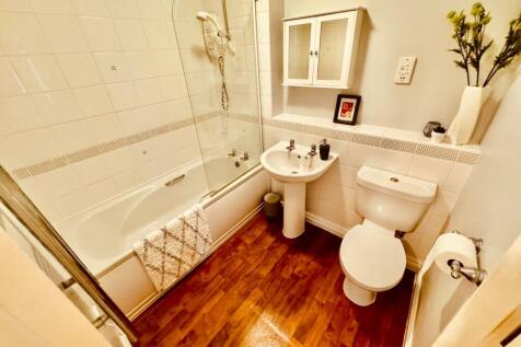 BATHROOM/W.C.