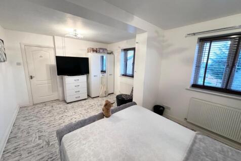 Bed 1
