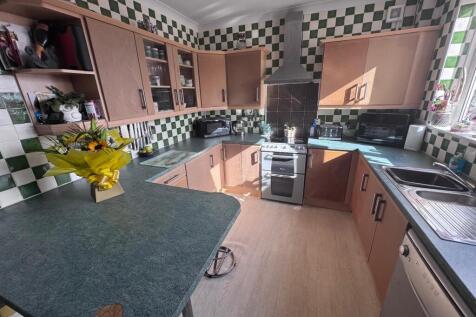 Fitted Kitchen