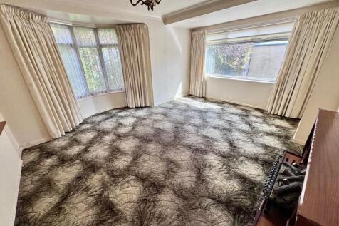 Sitting Room/ Dining Room