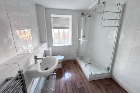 The Stables Bathroom