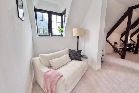 Second floor Landing