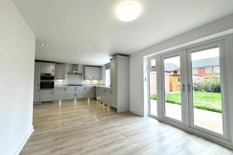 KITCHEN/DINER/FAMILY