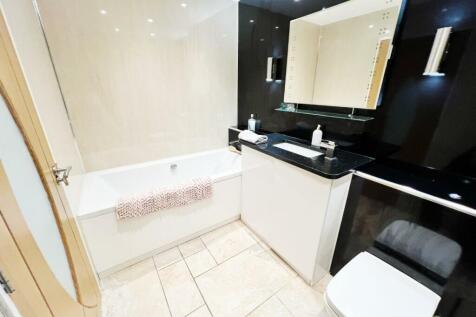 Family Bathrom