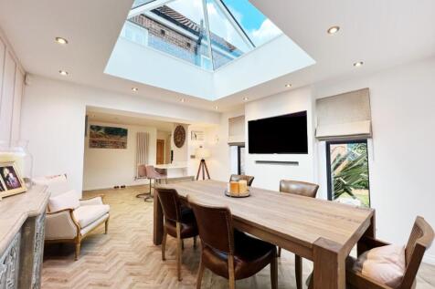 Sun Room/ Family Room