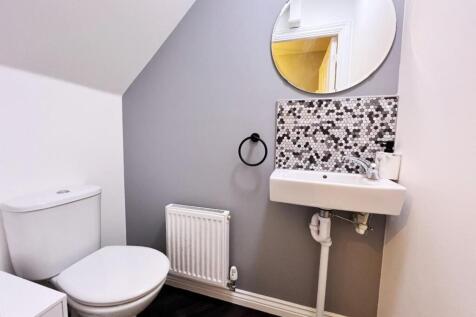 Cloakroom/WC
