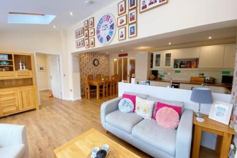 Kitchen/Family Room