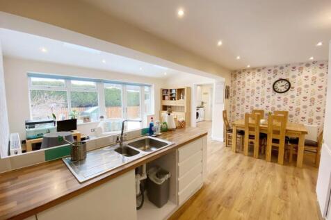 Kitchen/Family Room