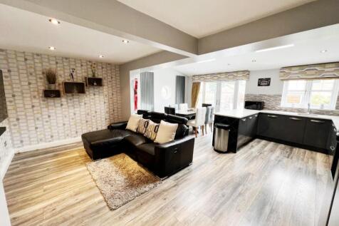 Kitchen/Dining Room/Family Room
