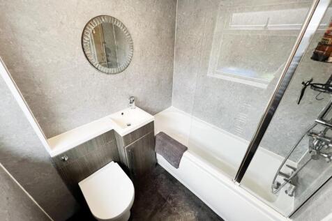 Bathroom.JPEG