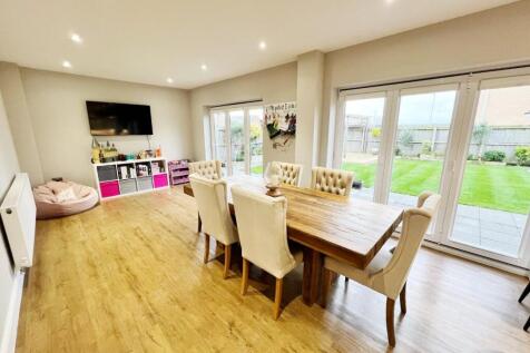 Kitchen/Diner/Family Room