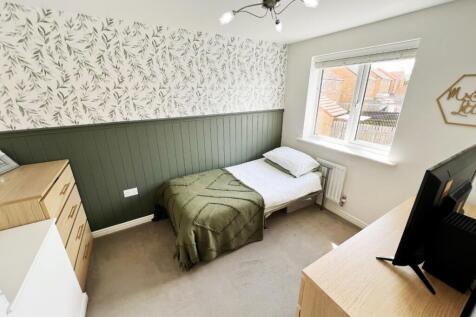 Bedroom Two.jpg