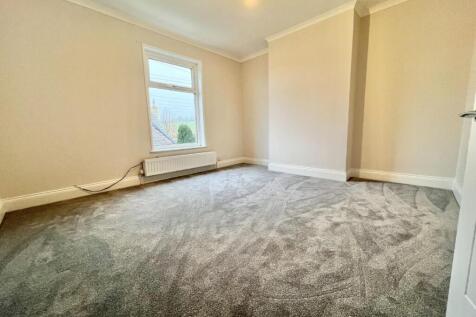 Bedroom (front)