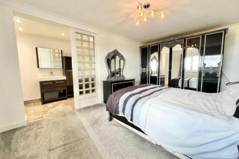 Ground floor bedroom