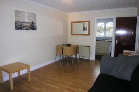 Lounge/dining area