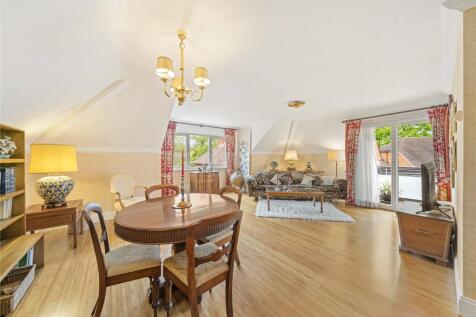 Dining/Sitting Room
