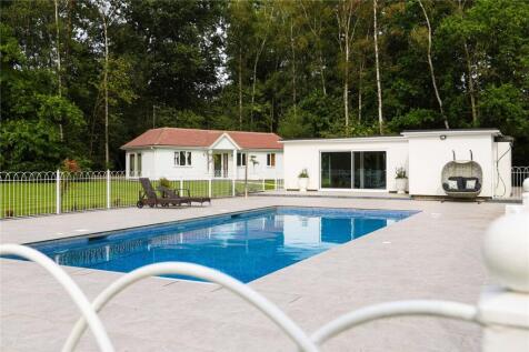 Pool &amp; Annex