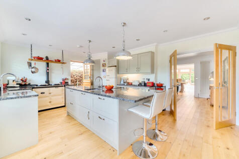 Kitchen/Breakfast