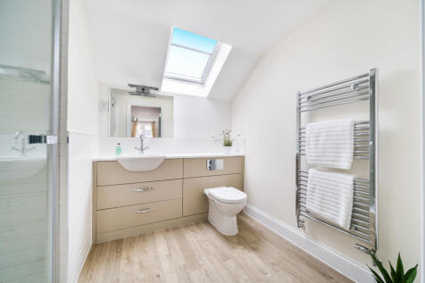 En-Suite Shower