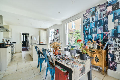 Dining/Kitchen